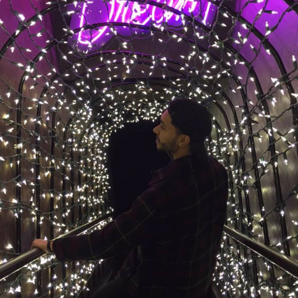 Meet your Posher, Aziz